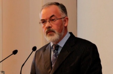 Табачник хоче удосконалити систему ЗНО