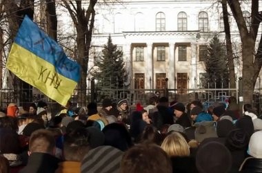 Кіт розслідуватиме, хто їв мишей?