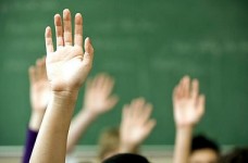 У МОН обговорять вплив політичної напруги на дітей