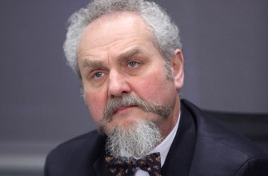 КНУ запросив звільненого професора "МГИМО"