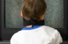 Телевизор и ребенок. Соблюдайте дистанцию