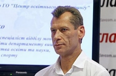 МОН відмовляється від "безглуздої" звітності