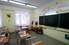 У Луганській області закрито всі середні школи