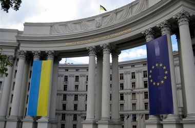 МЗС заявляє про русифікацію освіти Криму