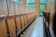 Виші Донбасу достроково завершують навчання