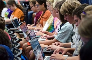 Третина заяв до вишів подана через Інтернет