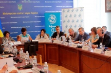 Донбас: навчальний рік розпочнеться пізніше