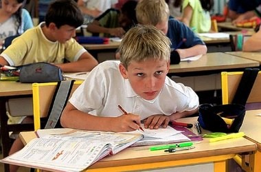 Діти з зони АТО отримають позашкільну освіту