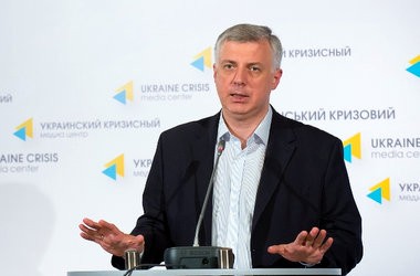 Реформа середньої освіти має початися з зарплат учителів