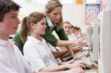 Робота для студентів - чи є гідні пропозиції в столиці