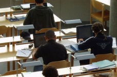 З вищого навчального закладу на роботу