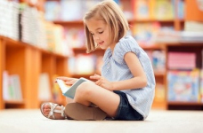 Підручники мають відповідати світогляду дітей, - міністр