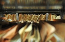 Освітніх чиновників позбавлять функцій контролю