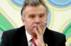 Станіслав Ніколаєнко закликає допомогти школам