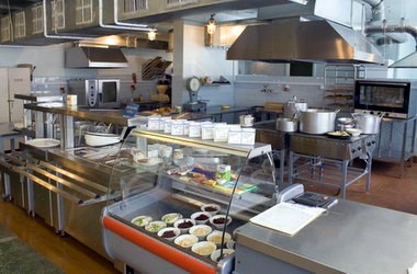 Київська влада забезпечить харчуванням учнів-пільговиків