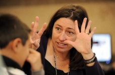 Яценюк доручив скоротити 3% вчителів, - профспілка