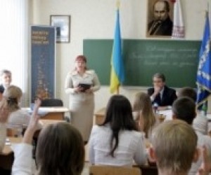 У м. Буча Віктор Ющенко взяв участь в урочистостях з нагоди Дня знань