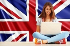 МОН запрошує волонтерів у літні мовні табори