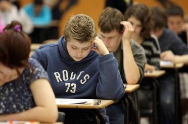 Трансляція визначення порогового бала з української мови