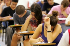 Усі випускники складатимуть ДПА у формі ЗНО
