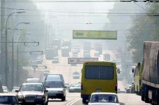 Через задимлення у Києві закрито усі школи