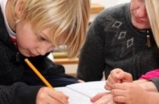 Столична влада вивчає проблеми стосунків між вчителями та учнями