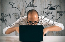 УЦОЯО шукає керівника ІТ-напряму