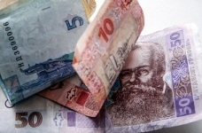 Злидні освітян: що можна купити на зарплату вчителя