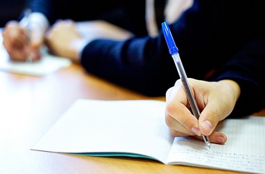 МОН запускає пілотне ЗНО для випускників бакалавріату