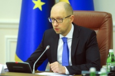 Кошти на наукові дослідження пропадають, - Яценюк