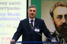 Учителю платять менше долара за урок, - Огнев'юк