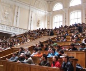 Міносвіти вимагає відрахувати "фальшивих" студентів-пільговиків