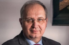 У нас на вчителя припадає 8 учнів, у Європі - 17