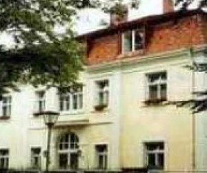 Український вільний університет продано?