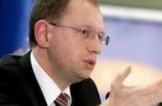 Яценюк: Перехід до 12-річної школи в Україні не підготовлений