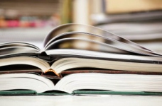 МОН досі роздає державні премії за підручники