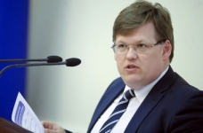 Уряд з травня підвищить соціальні стандарти