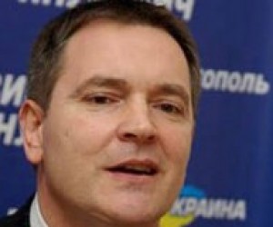 Колесниченко: Попытка запретить русский язык в школах уголовно наказуема