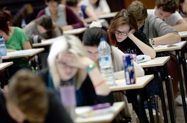 Визначено результати ЗНО з трьох предметів