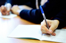 Обов'язкове ЗНО з іноземної пропонують відкласти ще на рік