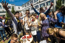 Українська молодь віддає перевагу польській освіті