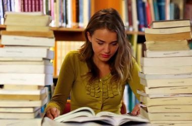 258 випускників отримали 200 балів на ЗНО