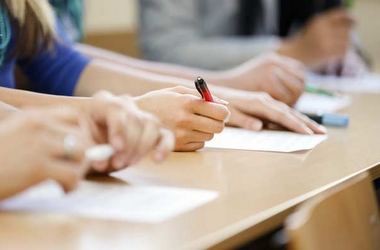 Обов'язкове ЗНО з іноземних мов відтерміновано