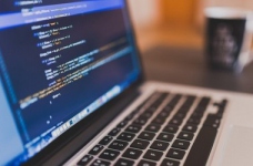 Набір на безкоштовні курси програмування