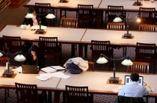 Лише деякі виші мають кодекси студента