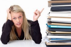 МОН хоче дізнатись, що заважає вчителям працювати