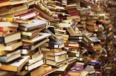 МОН перевіряє всі підручники останніх років