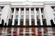 Профспілки перенесли "тарифну" акцію протесту