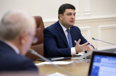 Зарплати вчителів зростуть від 1672 до 2140 грн, - Гройсман