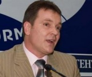 Колесніченко: У Москві не змогли набрати навіть один україномовний клас